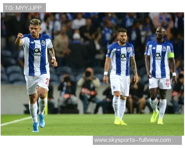 西甲激战：本菲卡大胜曼城红牌争议引发全场热议与十大精彩进球回顾