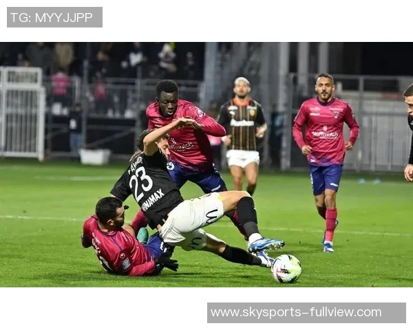 欧联杯阿森纳小胜那不勒斯帽子戏法点燃全场激情瞬间分析